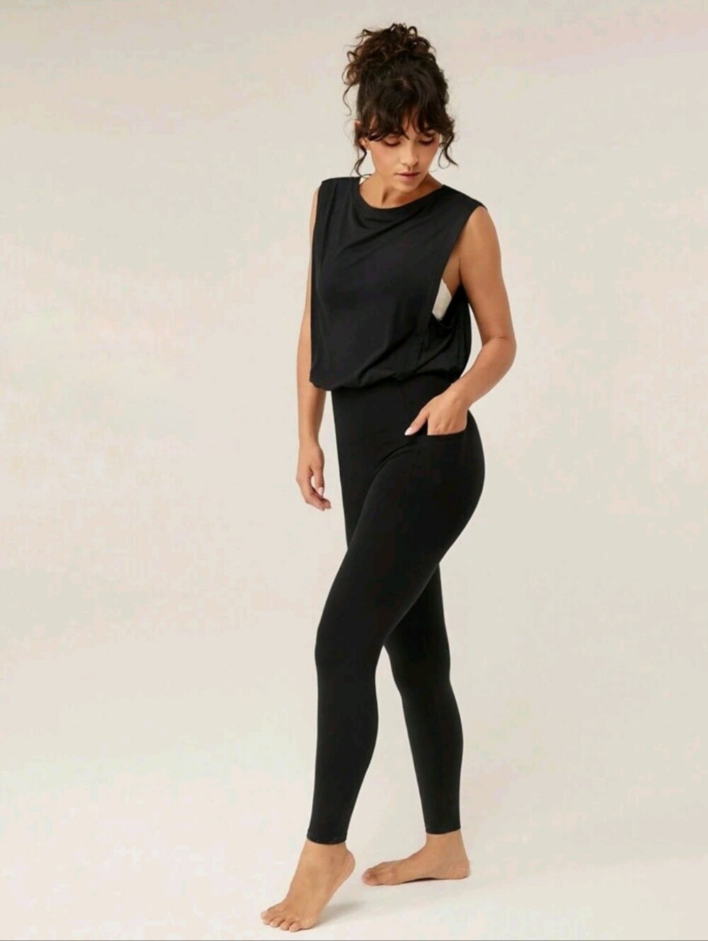 Glowmode Open Back Sleeveless Jumpsuit